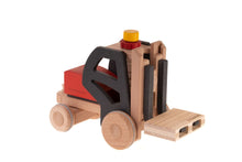 Lade das Bild in den Galerie-Viewer, Holz Stapler - Toni