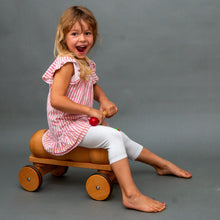 Lade das Bild in den Galerie-Viewer, Buchenholz SaBi(e)ne - Rutschfahrzeug