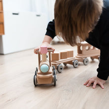 Lade das Bild in den Galerie-Viewer, Holzzug - Holzeisenbahn Set (Lokomotive aus Holz + Personenwagen)