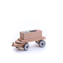Lade das Bild in den Galerie-Viewer, Holzzug - Holzeisenbahn Tender mit bunten Steinen