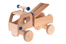 Lade das Bild in den Galerie-Viewer, Holz Rutscher Fred – Rutschauto
