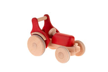 Lade das Bild in den Galerie-Viewer, Holztraktor - Ferdinand (rot)

